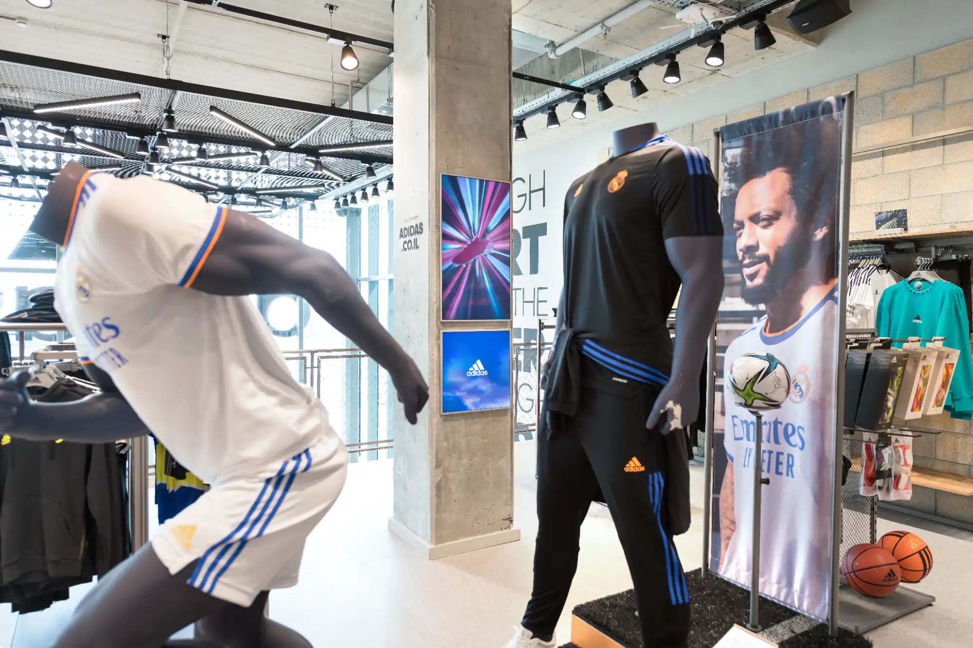 אדידס ראשלצ (2)