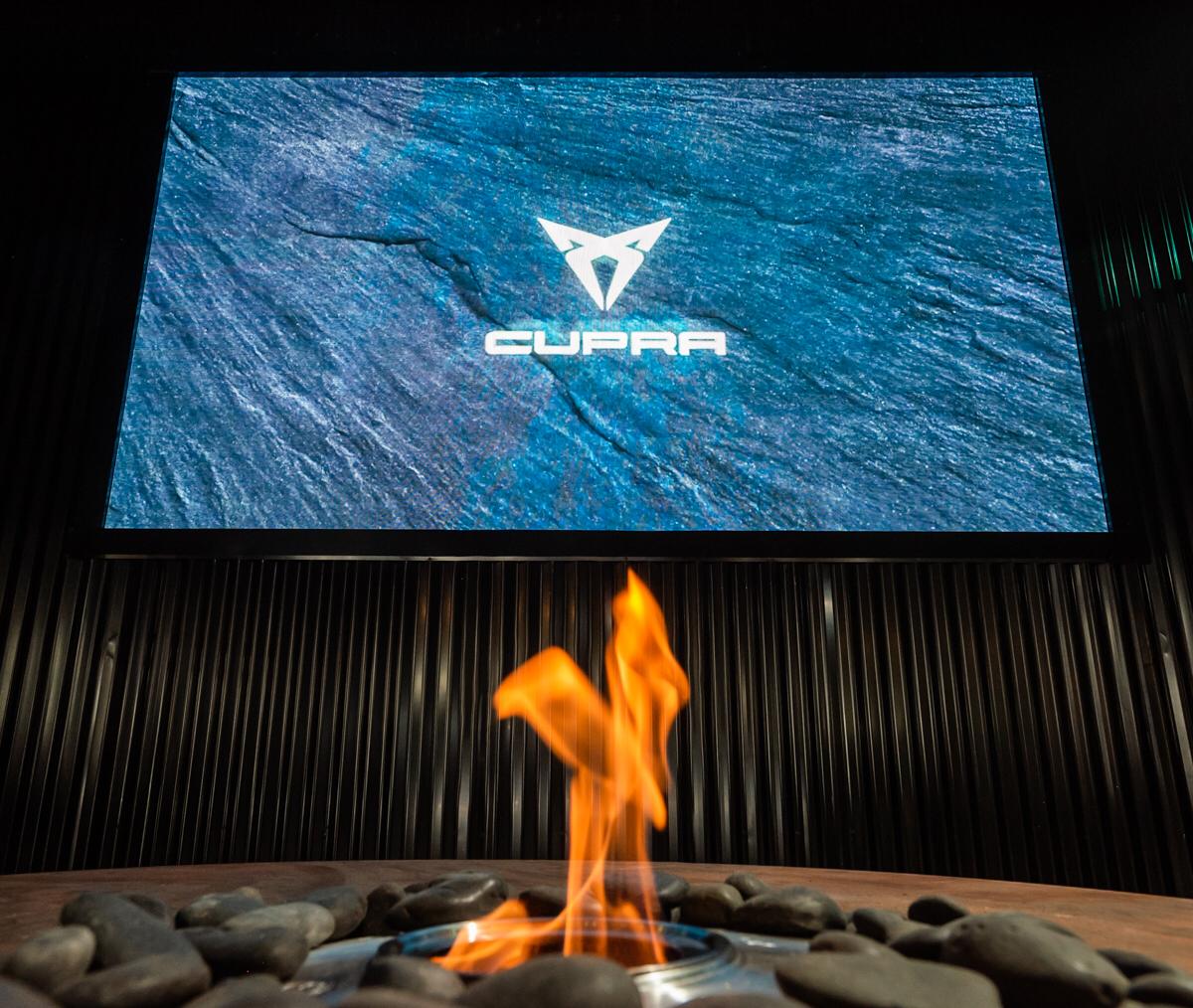 אולם תצוגה קופרה