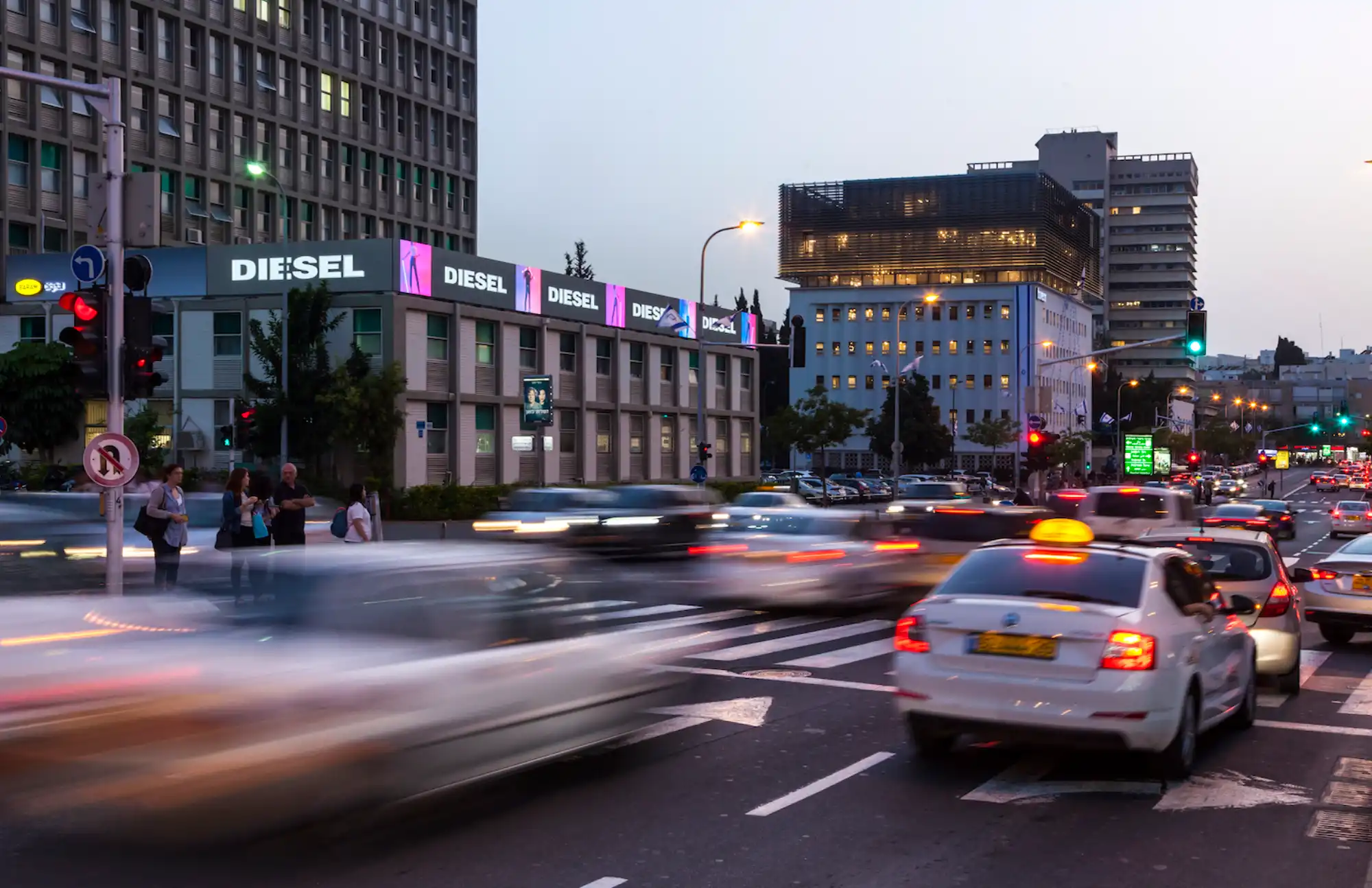 מסך לדים רחוב קפלן BARAM